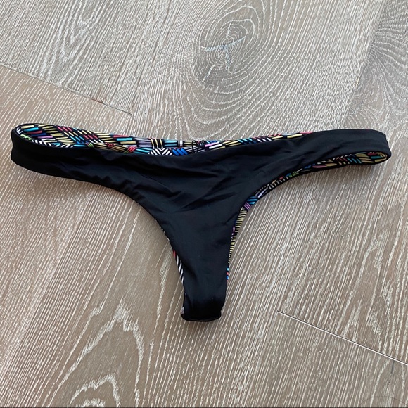 L*Space Ixtapa Reversible Bikini Bottom - Picture 8 of 9